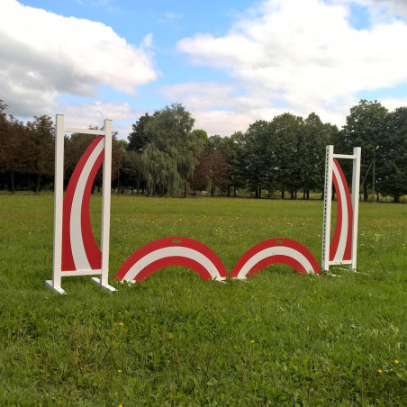 Turnierhindernis. Set inkl. Kreuzholzstangen und Sicherheitsauflagen