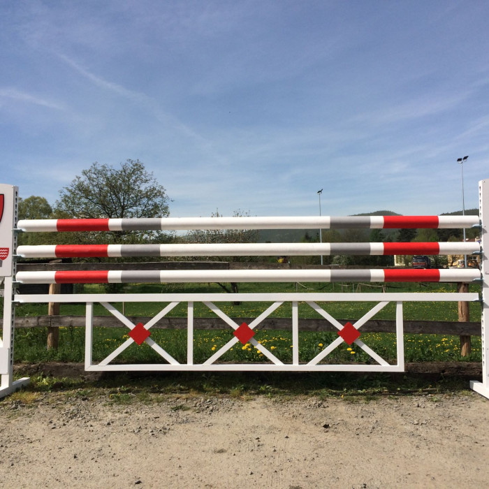 Hindernis Planke, hergestellt aus Aluminium. Hohe Qualität